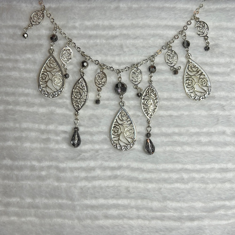Gorgeous silver necklace with dark gray beads